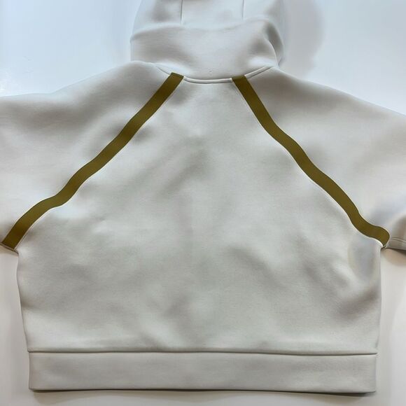 Under Armour Cream Crop Scuba Neck Hoodie Gold Stripe Accents Women’s Sz L - Picture 6 of 7